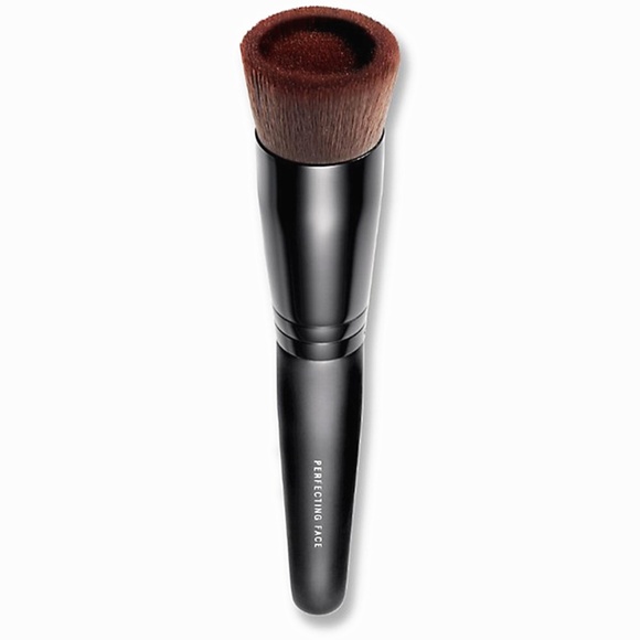 Bare Minerals Foundation Brush - Picture 1 of 1